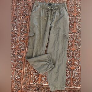 Loft women’s xs olive green jogger dress pants